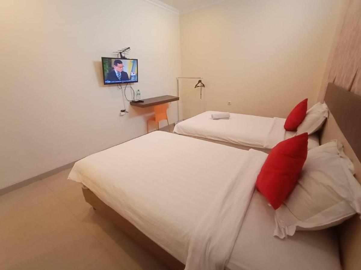 Oyo 90473 Gowin Hotel Kuta Lombok Εξωτερικό φωτογραφία