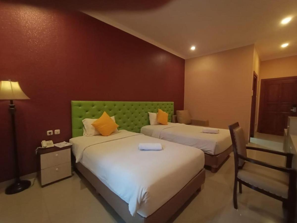 Oyo 90473 Gowin Hotel Kuta Lombok Εξωτερικό φωτογραφία