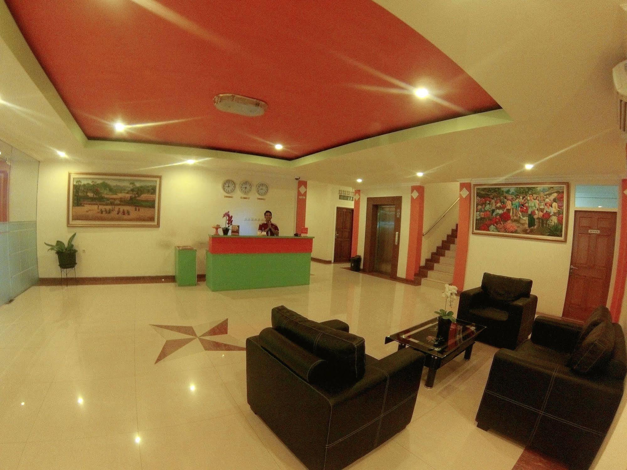 Oyo 90473 Gowin Hotel Kuta Lombok Εξωτερικό φωτογραφία
