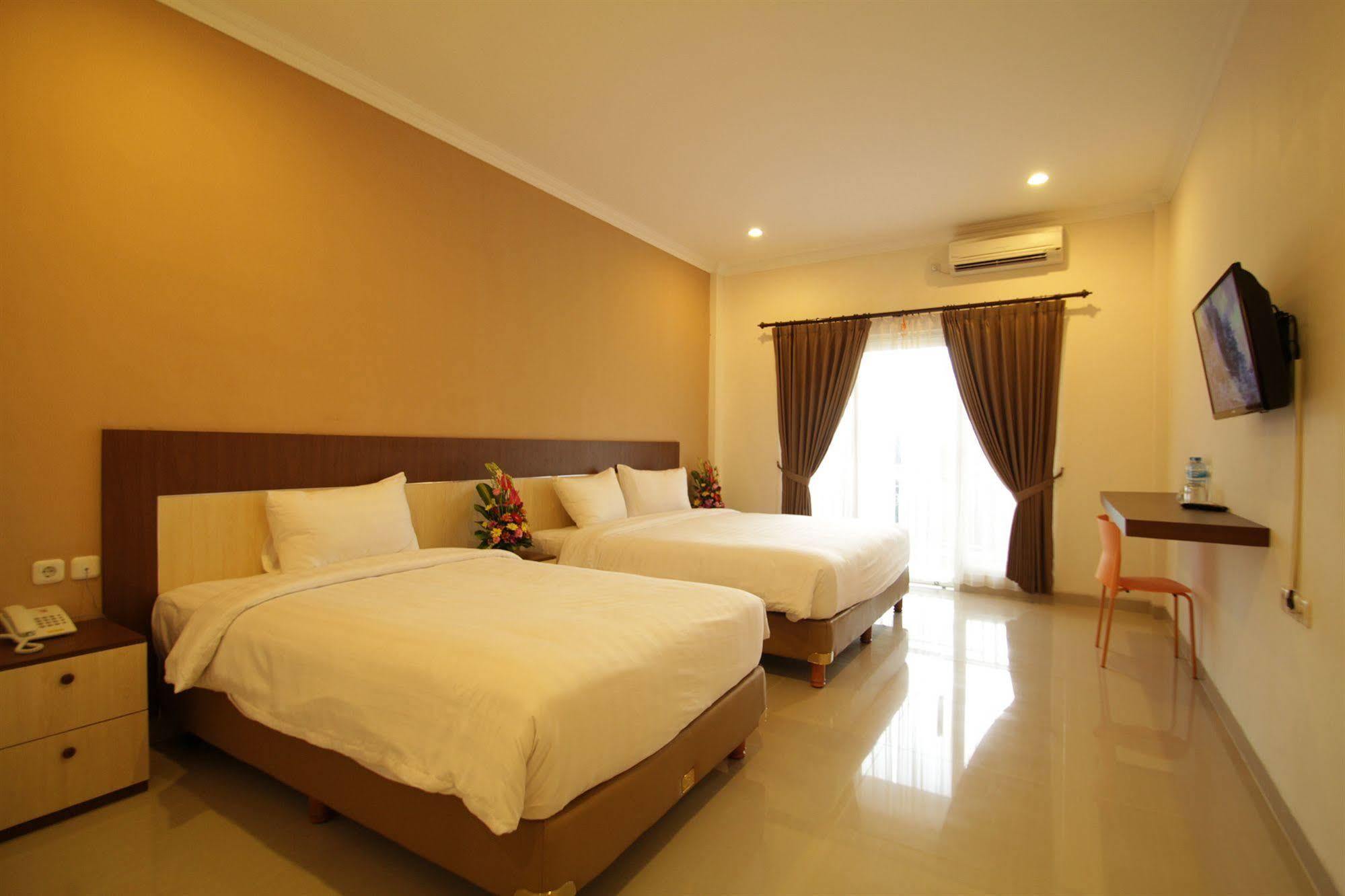 Oyo 90473 Gowin Hotel Kuta Lombok Εξωτερικό φωτογραφία